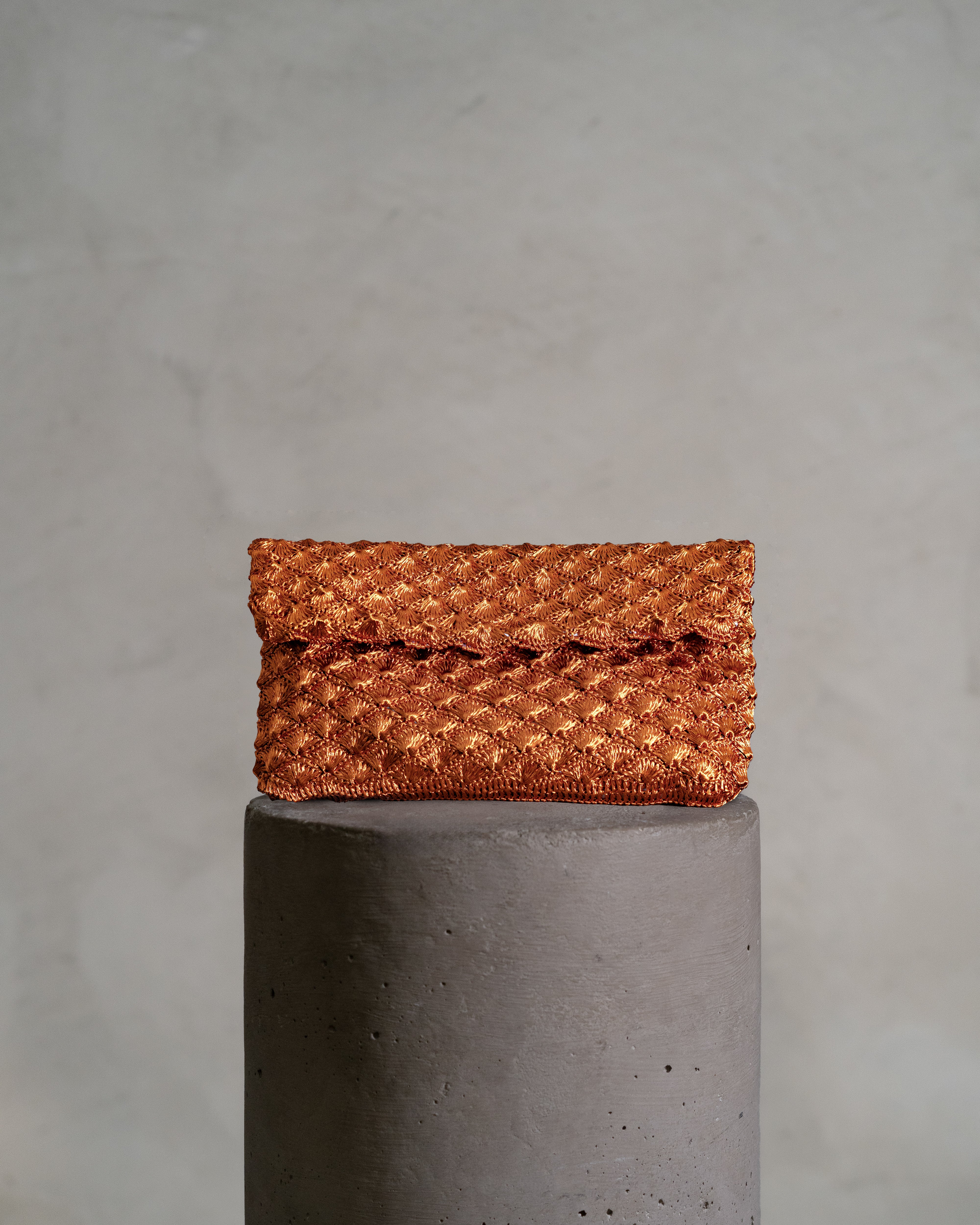 SEASHELL CLUTCH - COPPER