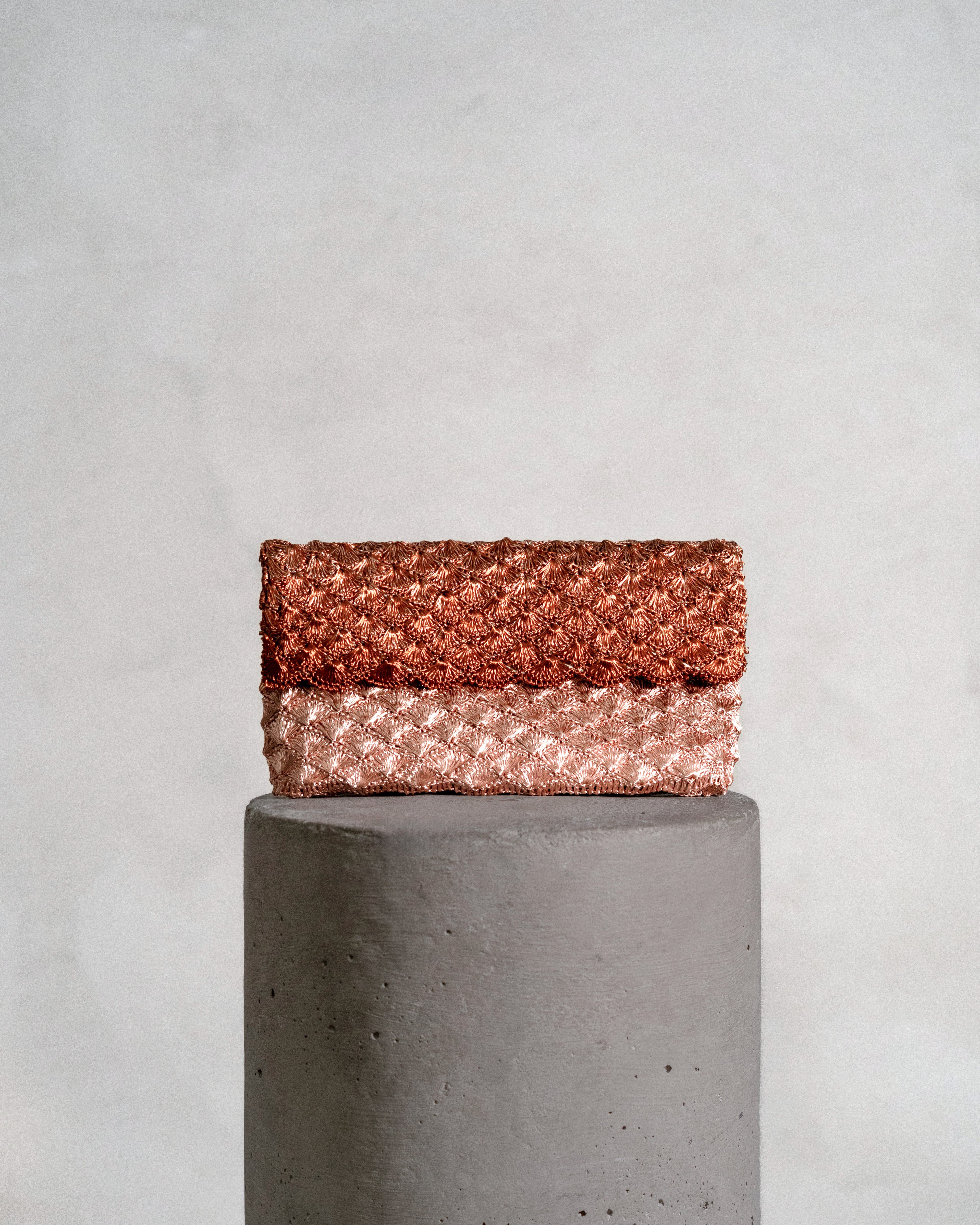KAIA CLUTCH - ROSE GOLD & COPPER