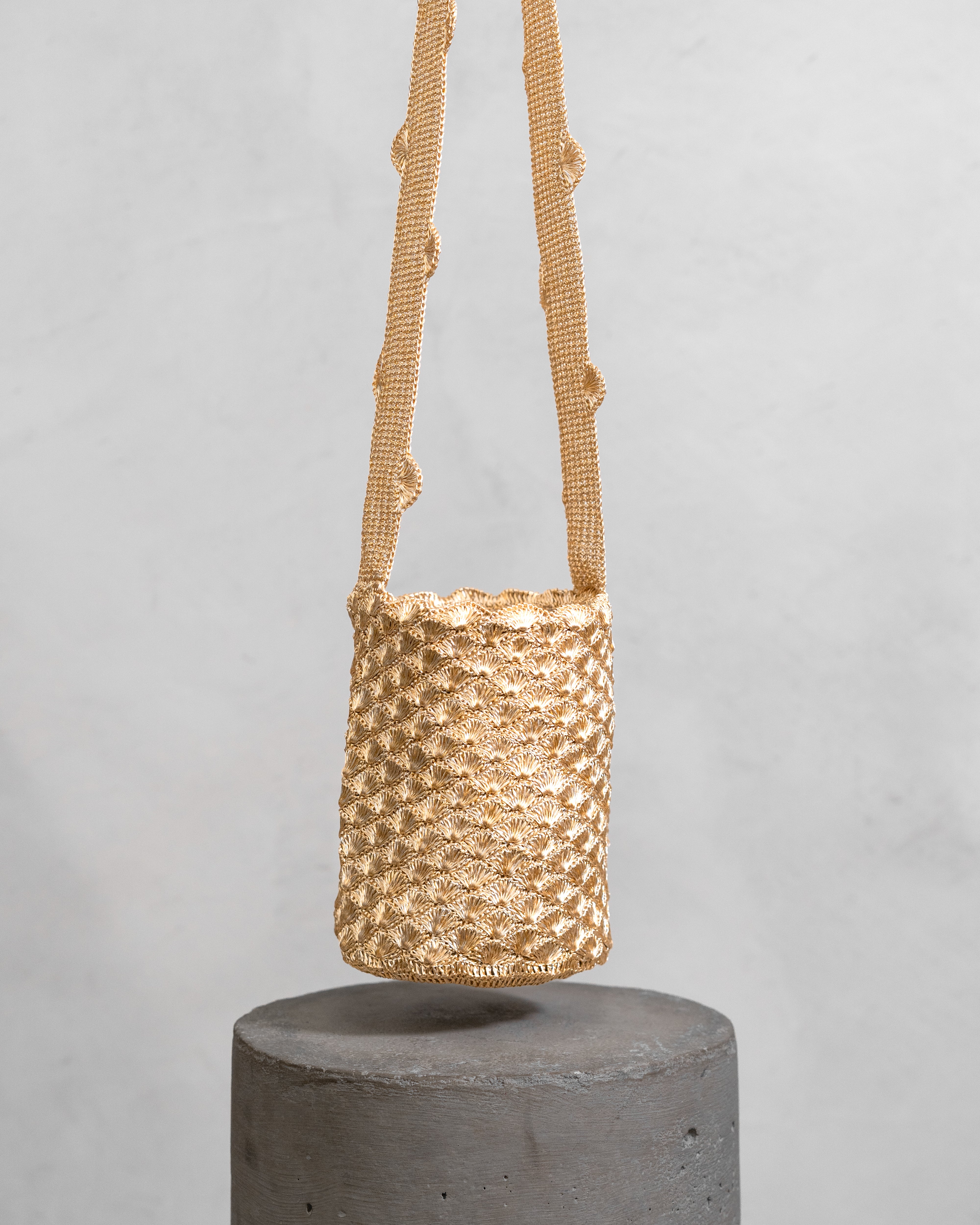 SEASHELL MOCHILA - GOLD