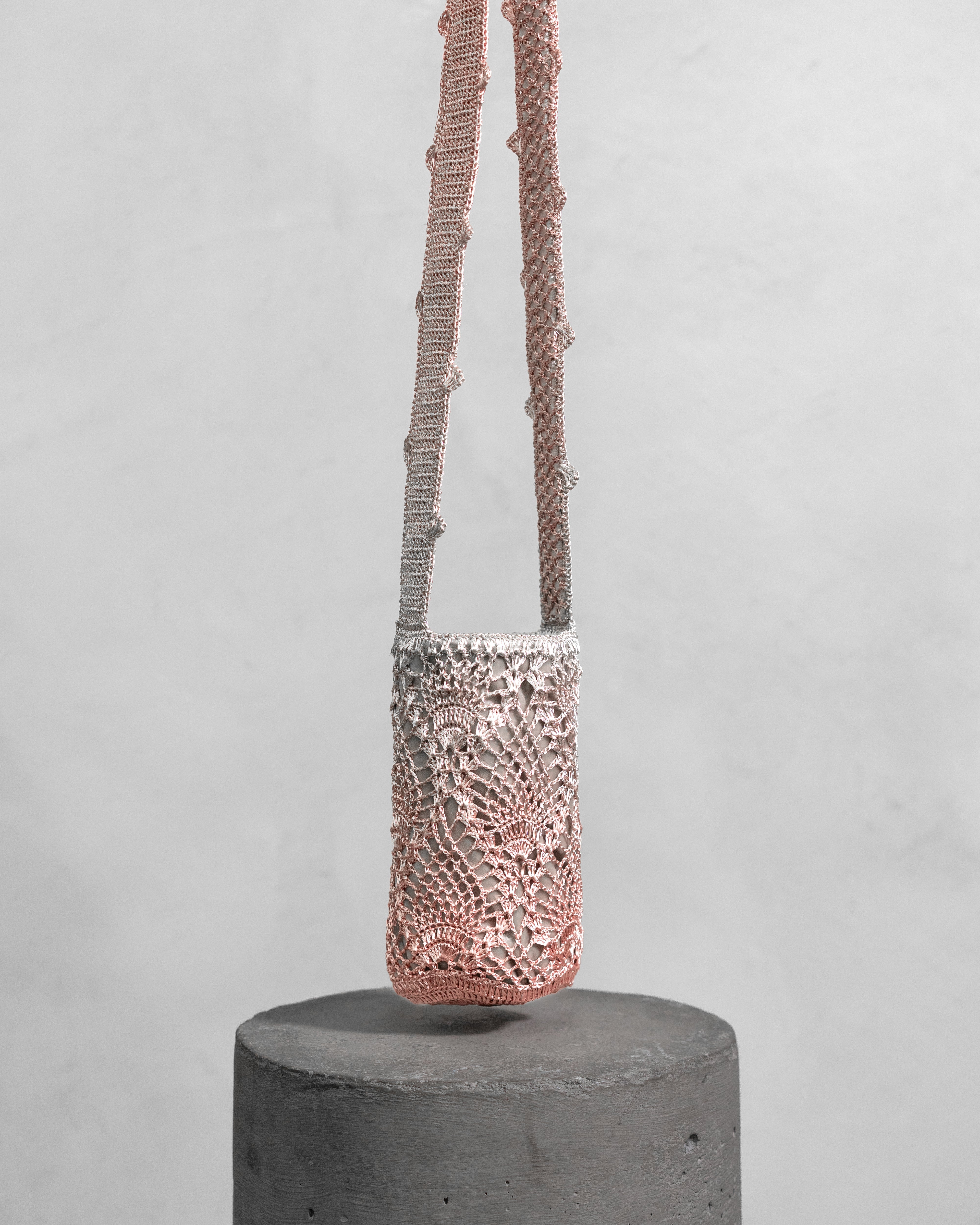 KAIA PINEAPPLE MINI MOCHILA - ROSE GOLD & SILVER
