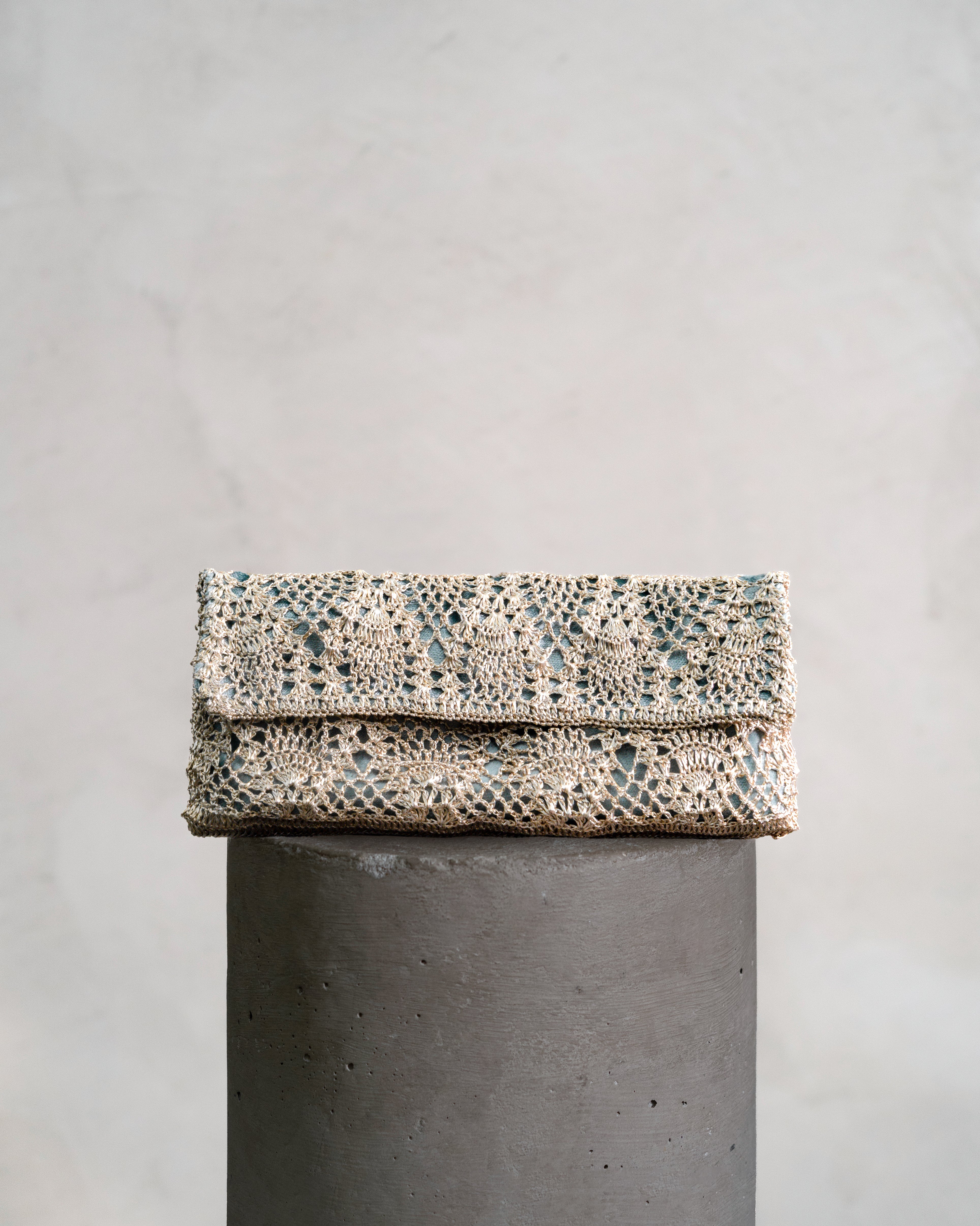 Pineapple Clutch -  White Gold & Turquoise Lining