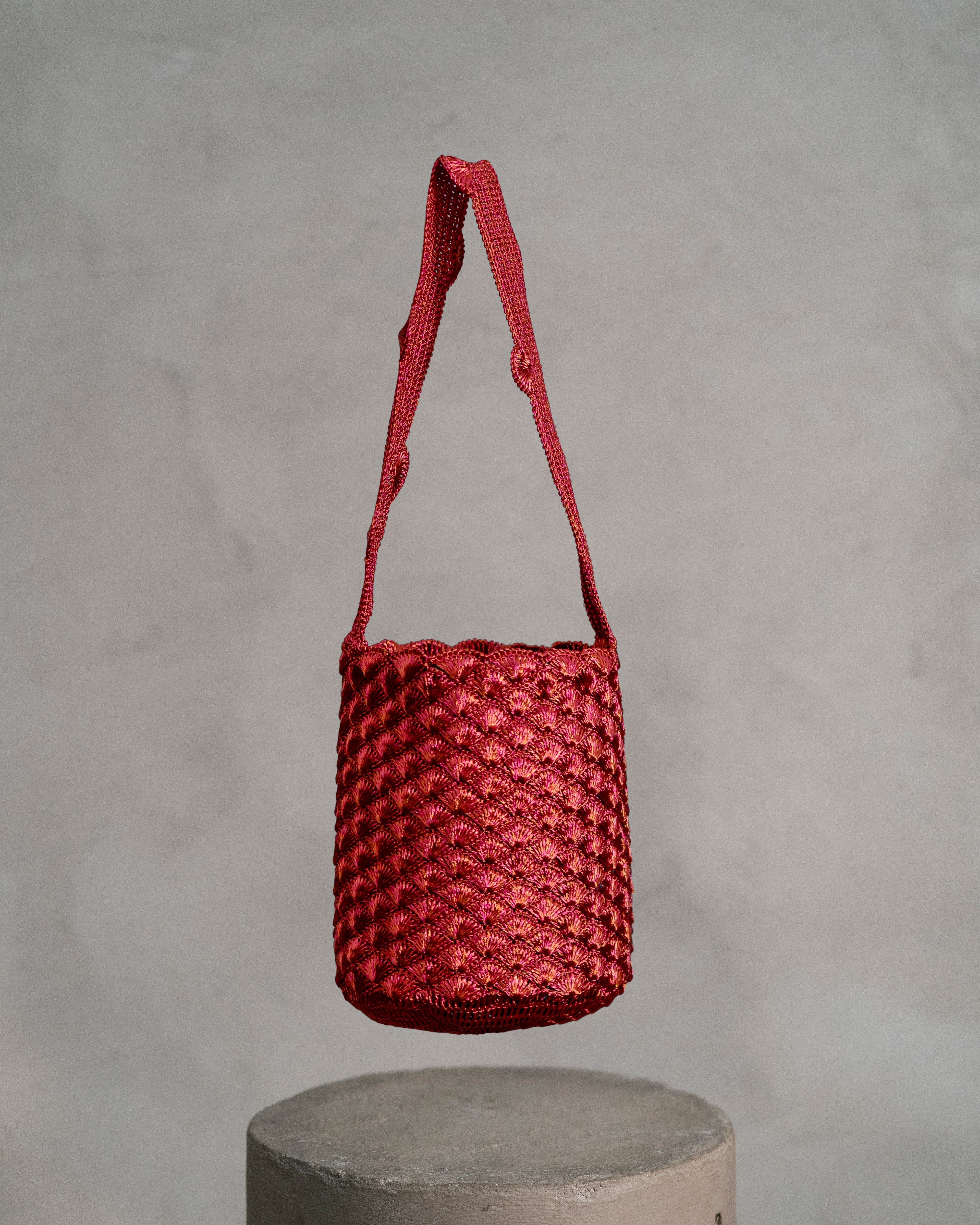 SEASHELL MOCHILA – COPPER & MAGENTA