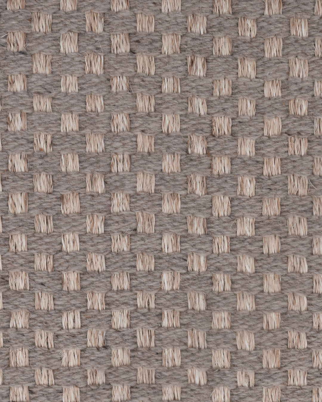 KANASPI WEAVE RUG IN FIQUE FIBER AND API ALPACA