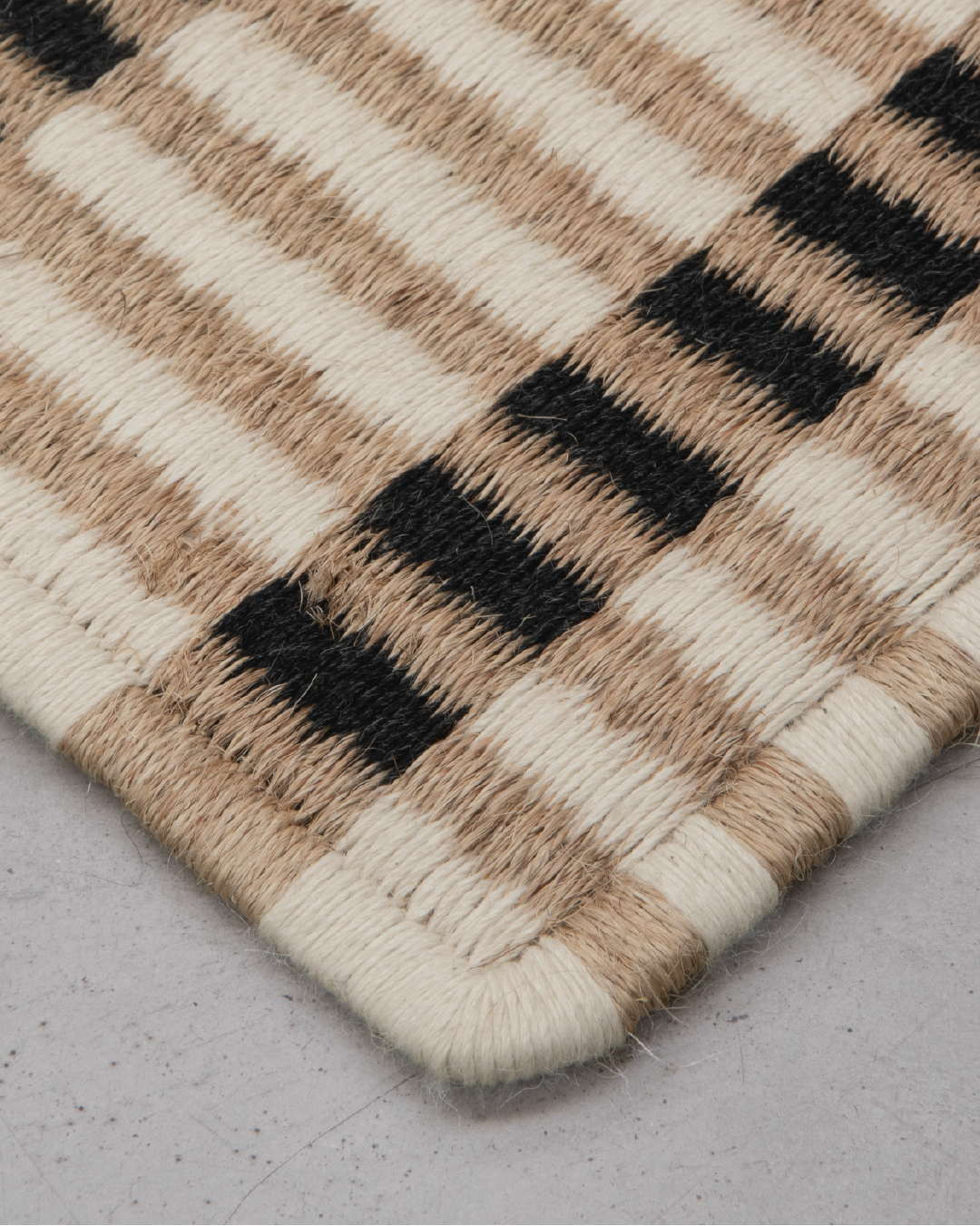 AXXIS WEAVE - FIQUE AND ALPACA