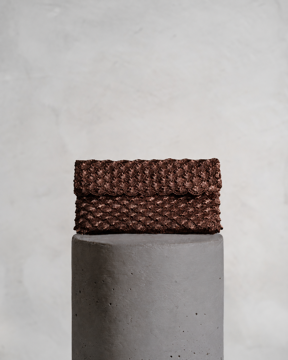 SEASHELL CLUTCH - MOCCA