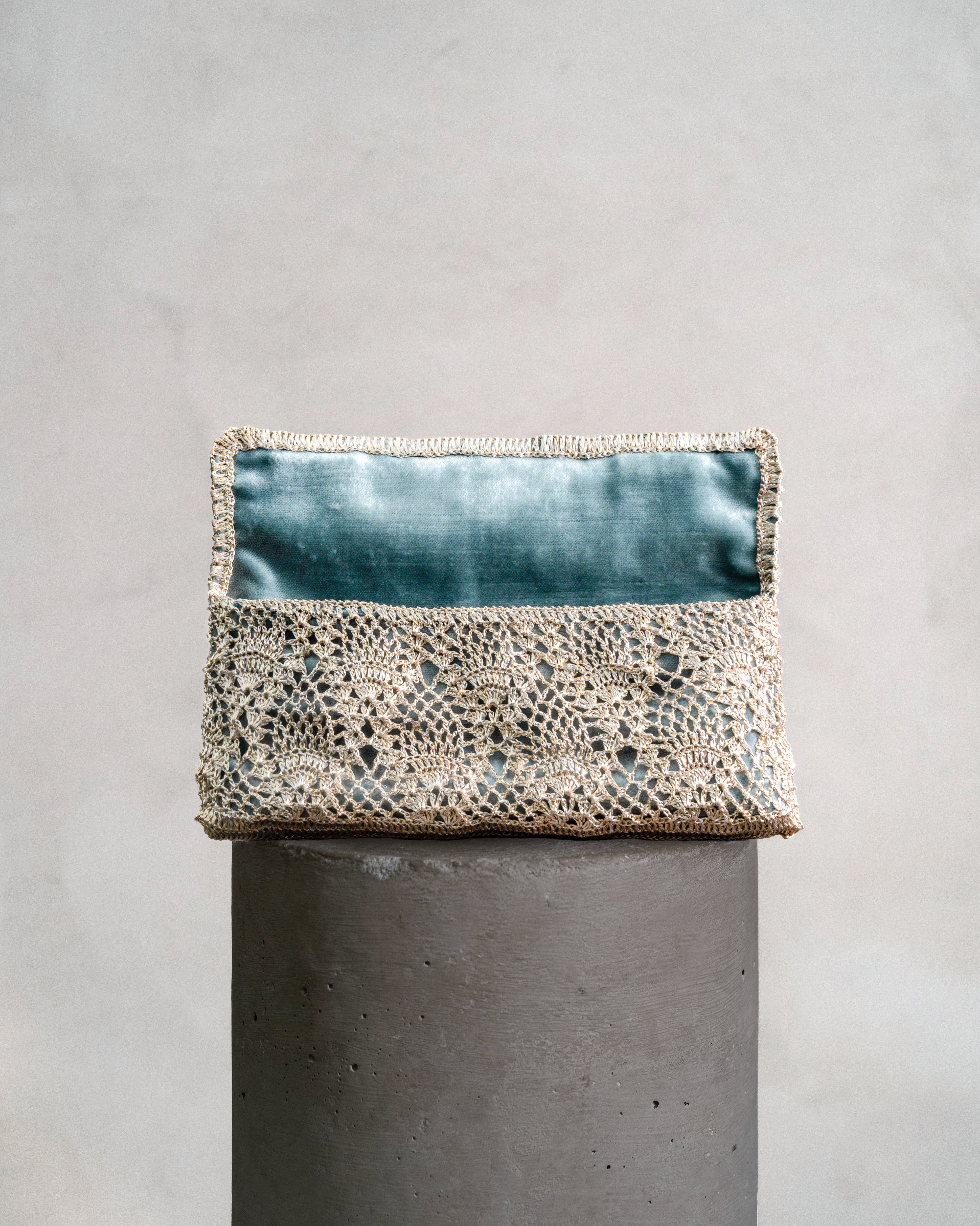 Pineapple Clutch -  White Gold & Turquoise Lining