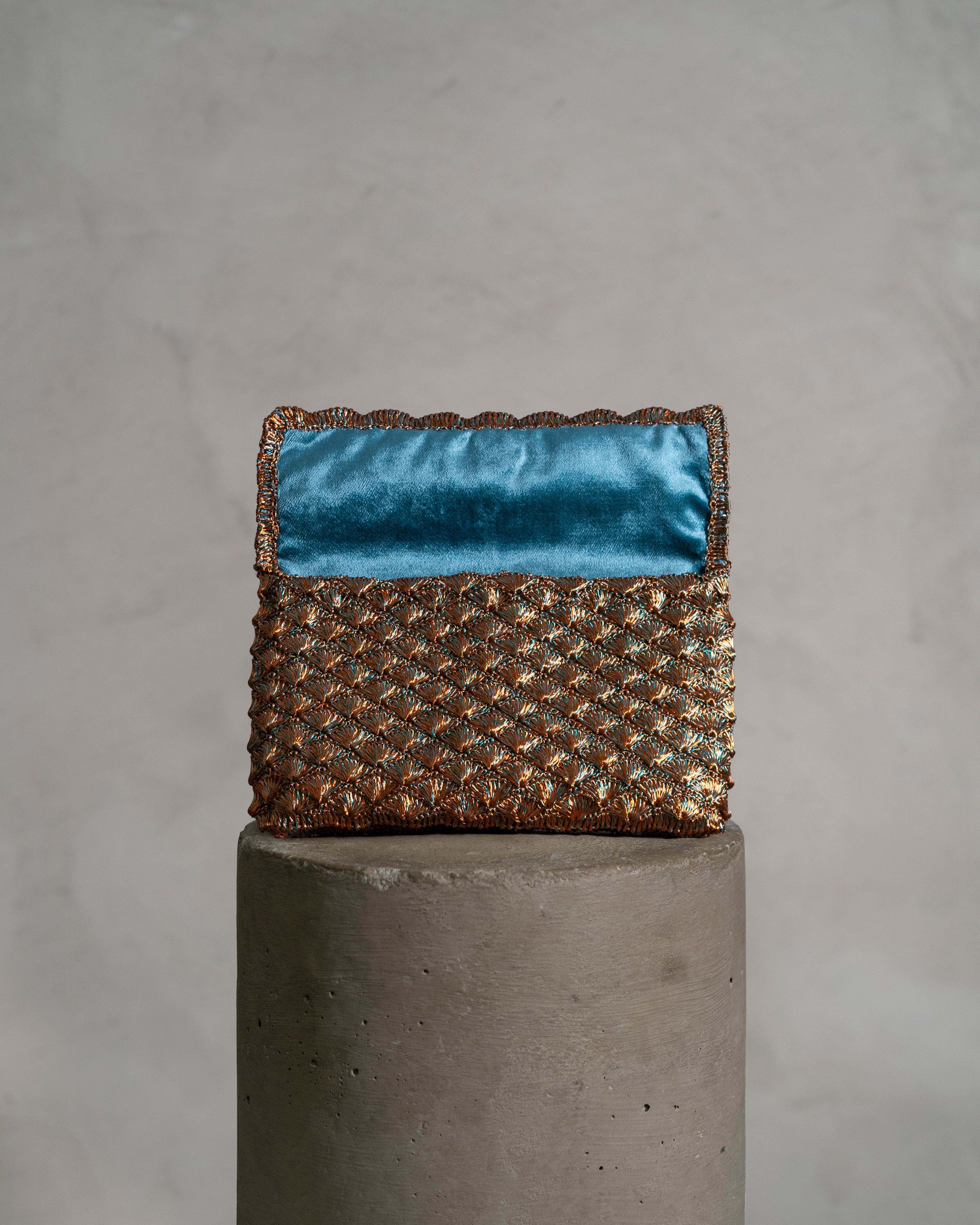 SEASHELL CLUTCH – COPPER & TURQUOISE