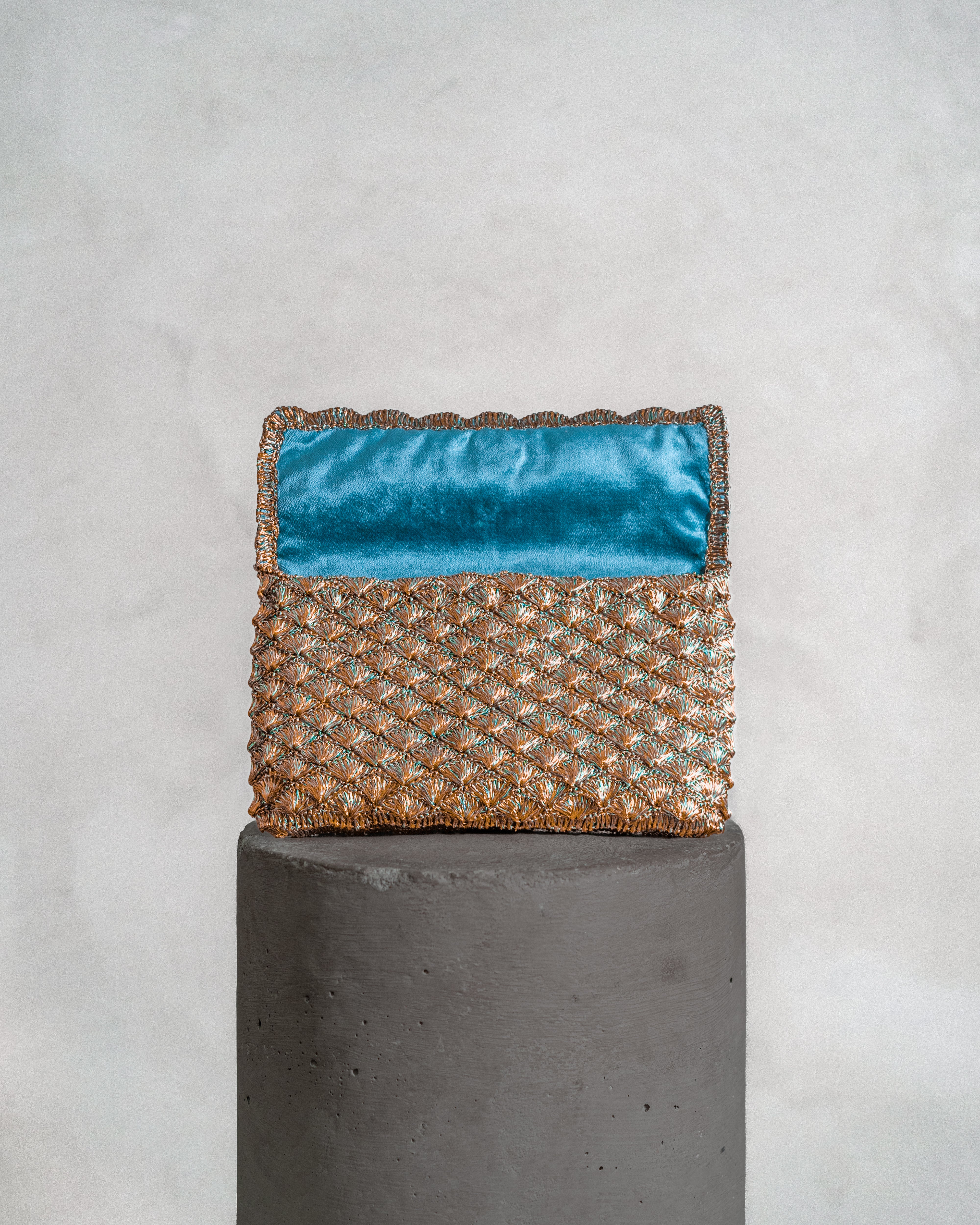 SEASHELL CLUTCH – COPPER & TURQUOISE